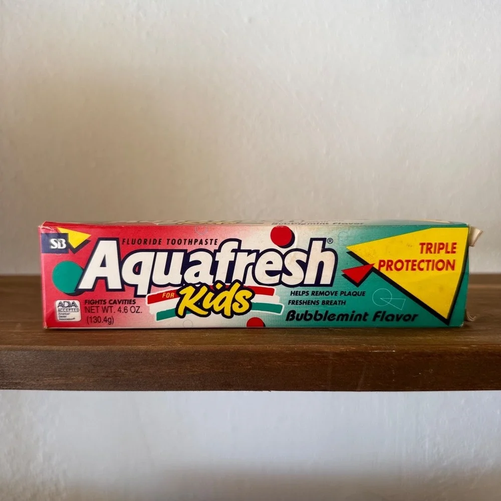Vintage Aquafresh Kids Toothpaste NOS 4.6 oz Bubblemint with Box HTF Prop Rare